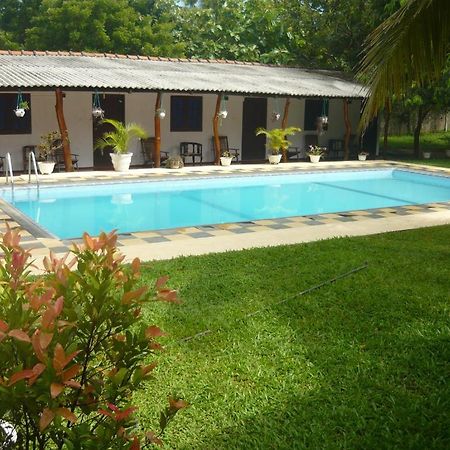 Sunrise Holiday Resort Habarana Exterior photo