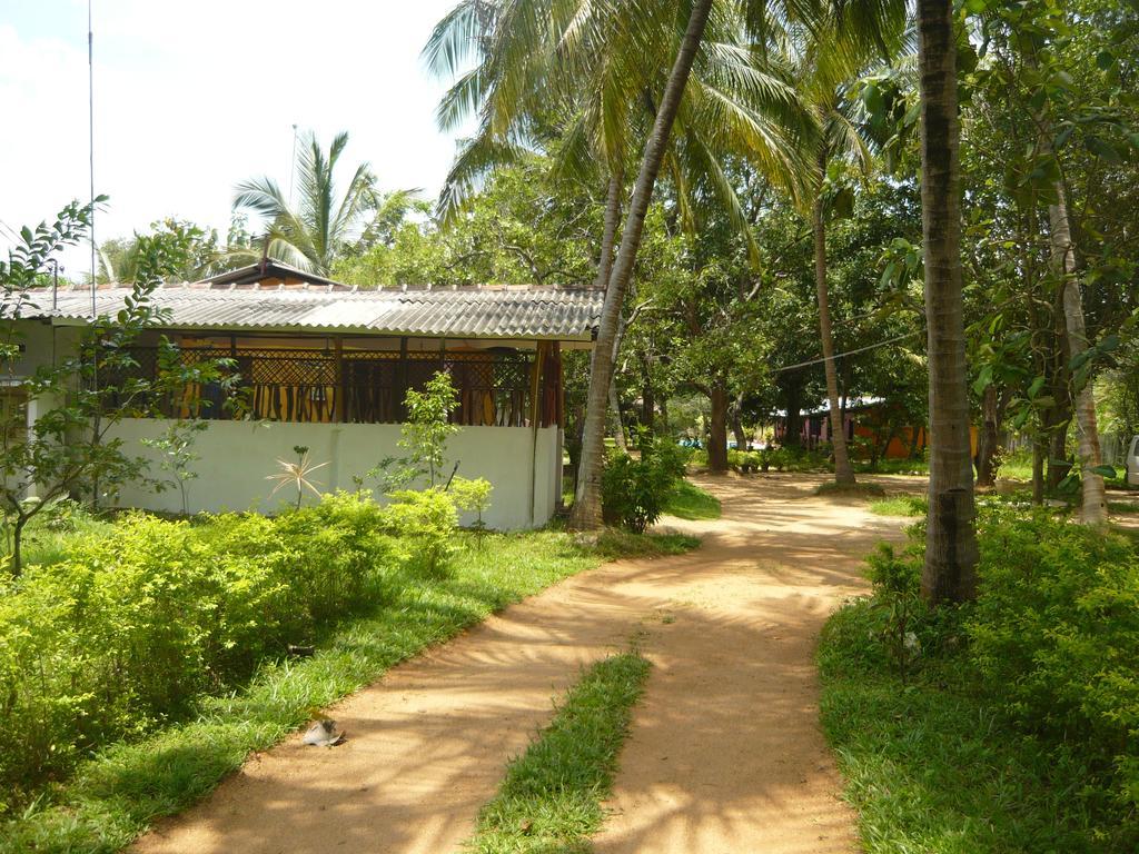 Sunrise Holiday Resort Habarana Exterior photo
