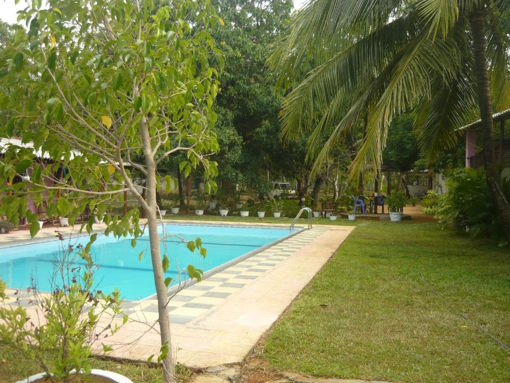 Sunrise Holiday Resort Habarana Exterior photo